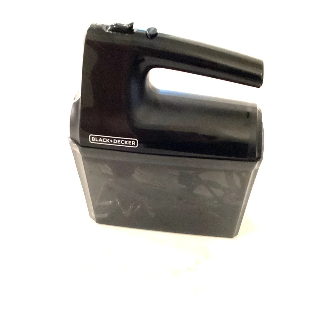 Black + Decker Performance Helix Premium Hand Mixer 5 Speeds Turbo With Case
